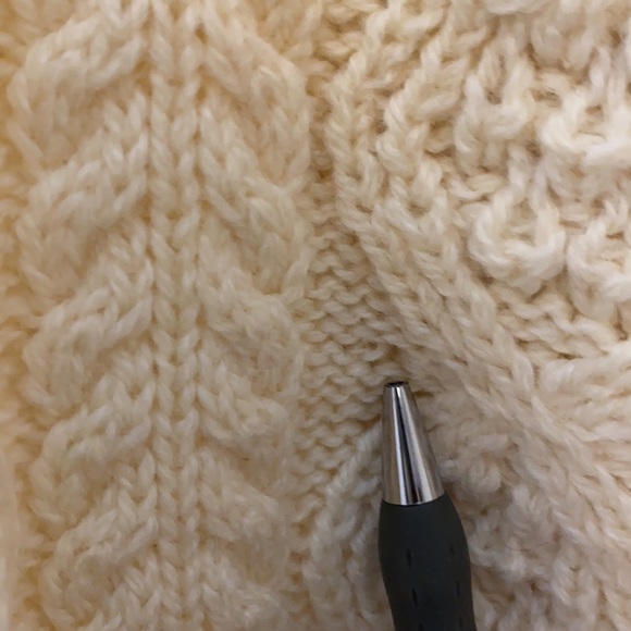 Vintage‎ 100% wool hand loomed cable knit sweater - Picture 6 of 7